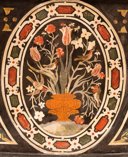 Ossuccio Włochy Maj 2015 Kamienny Mozaik Kwiatowy Ołtarzu Bocznym Kościele — Zdjęcie stockowe