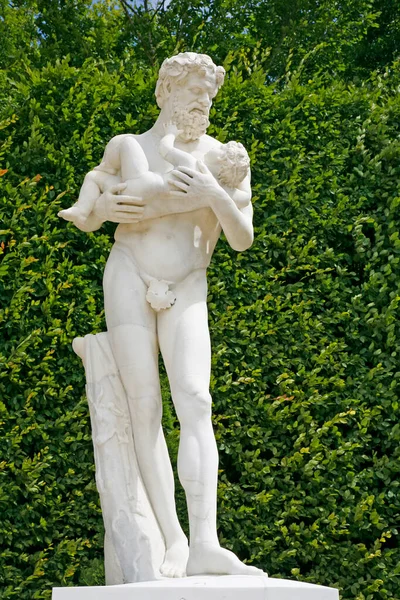 Parigi Francia Giugno 2019 Statua Silenes Giovane Bacco Dal Giardino — Foto Stock