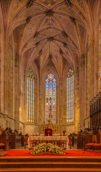 Bratislava Slovacchia Febbraio 2014 Presbiterio Della Cattedrale San Martino Dal — Foto Stock