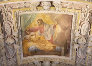 COMO, ITALY - 9 Mayıs 2015: Chiesa di San Andrea Apostolo Kilisesi 'ndeki fresk İsa' nın tedavisi (Brunate).