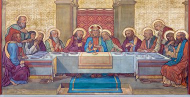 PRAG, CZECH REPUBLIC - 17 Ekim 2018: The fresco of the wedding at Cana in church kostel Svateho Cyrila Metodeje muhtemelen Gustav Miksch ve Antonin Krisan (19cent..).