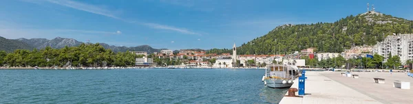 クロアチア 町と場所港のパノラマ — ストック写真