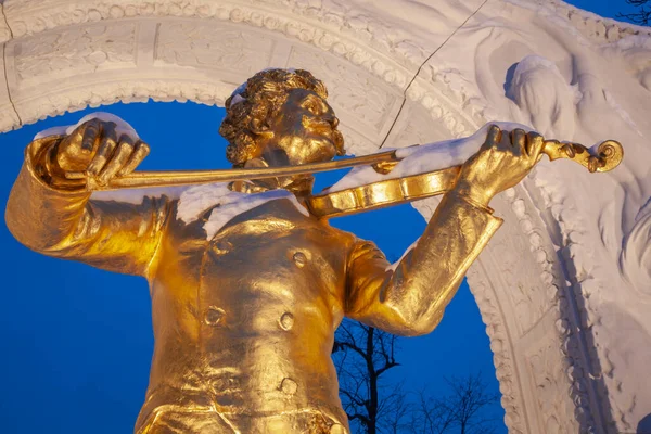 Vienna Ausztria 2013 Január Johann Strauss Bronz Emlékmű Bécsi Stadtparkból — Stock Fotó