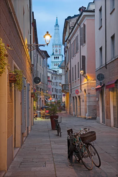 Modena Asile Cidade Olt Com Torre Catedral — Fotografia de Stock