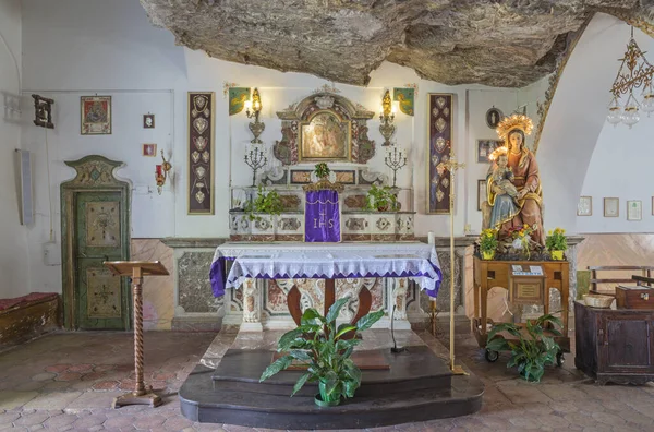 Taormina Italia Huhtikuu 2018 Chruch Chiesa Madonna Della Roccan Sisätilat — kuvapankkivalokuva