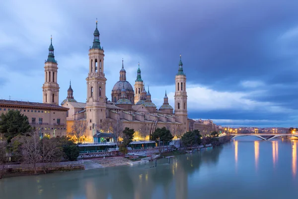 Zaragoza Kathedraal Basiliek Del Pilar Schemering — Stockfoto