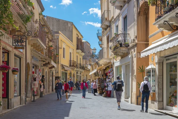 Taormina Italy April 2018 Corso Umberto Street — Stock Photo, Image