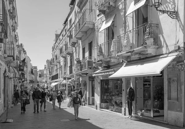 Taormina Italien April 2018 Die Straße Corso Umberto — Stockfoto