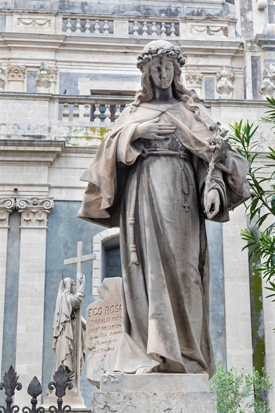 Catania Italia Aprile 2018 Statua Santa Lucia Davanti Alla Basilica — Foto Stock