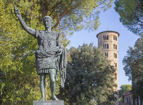 Ravenna Bronze Copy Original Antic Statue Caesar Augustus Front Church — Stock Photo, Image