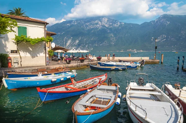 Limone Sul Garda Italy June 2019 Little Harbor Alps Rocks — Stock Photo, Image