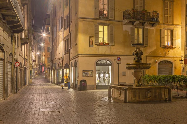 Bergamo Площа Piazza Vecchia Сутінках — стокове фото