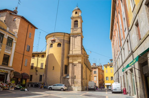 Parma Itálie Dubna 2018 Náměstí Chruch San Bartolomeo — Stock fotografie