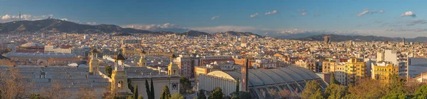 Barcelona Byens Panorama Med Skumringen royaltyfrie gratis stockbilder