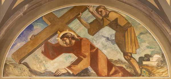 バルセロナ スペイン 2020年3月3日 イエスのフレスコ画は フランチェスコ ラバルタ 1960年 によって教会Santuario Nuestra Senora ストック写真