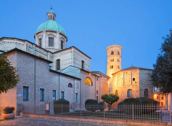 Ravenna Der Dom Und Das Taufbecken Battistero Neoniano Der Abenddämmerung — Stockfoto