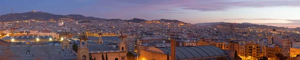 Barcelona Das Stadtpanorama Der Abenddämmerung — Stockfoto