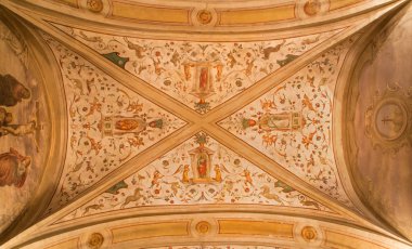 Padova, İtalya - 9 Eylül 2014: kilise san benedetto vecchio (Aziz benedict) bilinmeyen ressam tarafından 16 yüzyıldan itibaren tavan fresk WIT Tarih: dört havari (peter, jacob, paul, john).