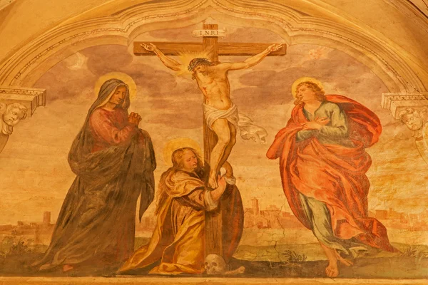 PADUA, ITALY - SEPTEMBER 9, 2014: The Fresco of crucifixion or Calvary in church San Benedetto vecchio (Saint Benedict) from 16. cent. by unknown painter. — Stock Photo, Image