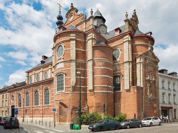 Brussels, Belçika - 15 Haziran 2014: kilise notre dame aux servet Claireleri. — Stok fotoğraf