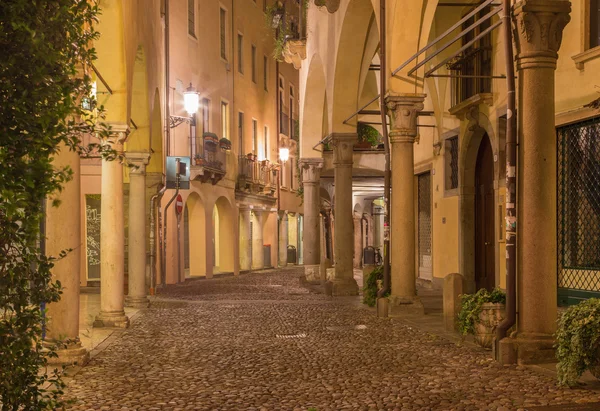 Pádua - A rua de gheto à noite . — Fotografia de Stock