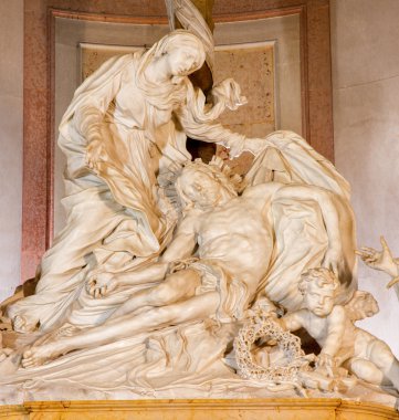 Padova, İtalya - 8 Eylül 2014: pieta polis tarafından chruch basilica di santa giustina, filippo parodi (1689).