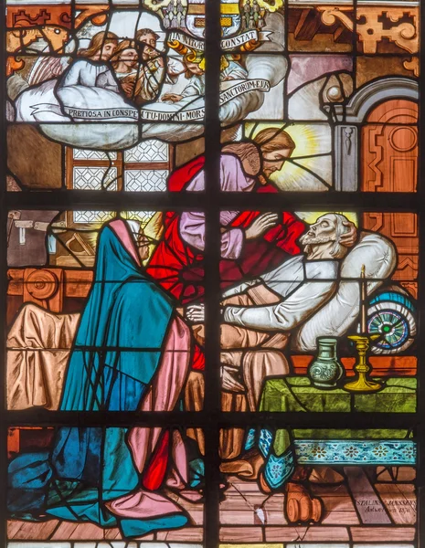 MECHELEN, BELGIUM - JUNE 14, 2014: The Death of st. Joseph on windowpane in st. Katharine church or Katharinakerk. — Stock Photo, Image