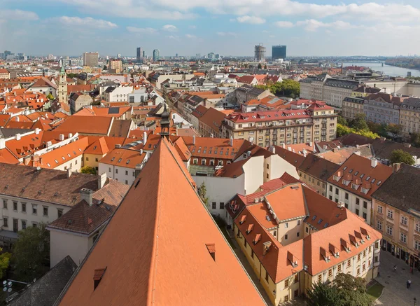 BRATISLAVA, SLOVAKIA - OCTOBER 11, 2014: Outlook form st. Martins cathedral to the town. — Stock Photo, Image