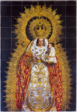 Sevilla, İspanya - 29 Ekim 2014: Madonna 20 A. Morilla tarafından Yerebatan del Maria Auxiliadora kilisede seramik döşeli. yüzde.