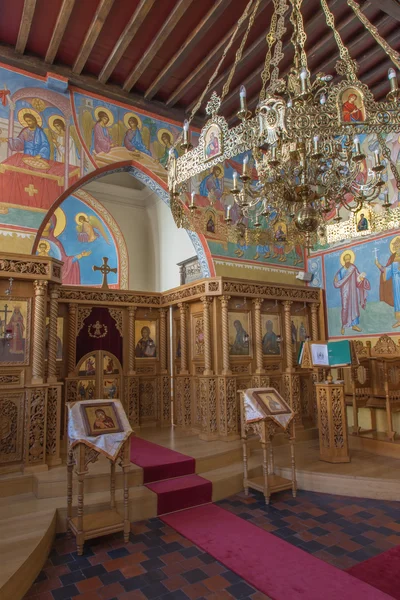 Bruges, Belgien - 13. Juni 2014: Innenraum der orthodoxen Kirche St. Konstantin und Helena (2007 - 2008)). — Stockfoto