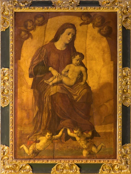 SEVILLE, ESPAÑA - 28 DE OCTUBRE DE 2014: La pintura de Madonna sobre la madera en la iglesia de San Pedro del pintor desconocido . — Foto de Stock