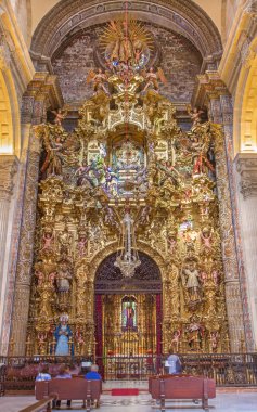 Sevilla, İspanya - 28 Ekim 2014: Kutsal Şapel olarak Barok kilise El Salvador (Iglesia del Salvador) tarafından Cayetano de Acosta (1756-1764 altar).