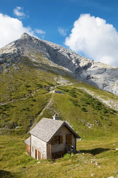 Alps - ascent on the Watzmann peak and little chale - Germany - Bavaria — Stock Photo, Image