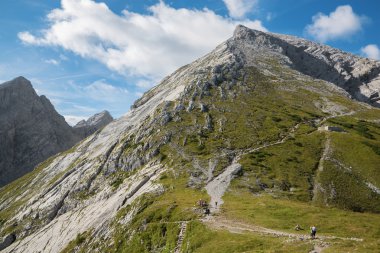Alps - Watzmannhaus dağ evi üzerinden Watzmann zirveye tırmanış