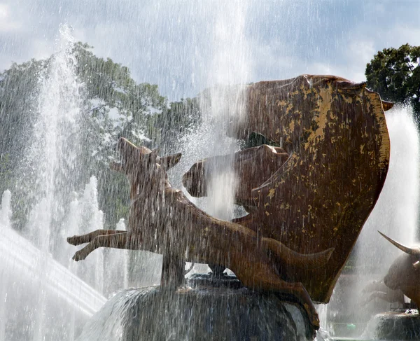 Paris -  Trocadero fountain — Stock Photo, Image