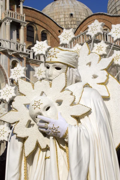 Karnaval Venedik beyaz maske — Stok fotoğraf