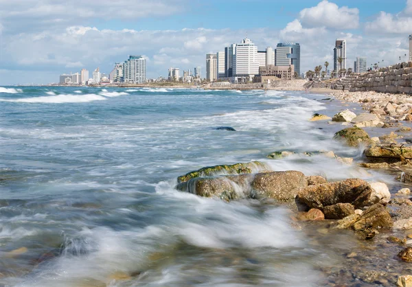 TEL AVIV, ISRAEL - MARÇO 2, 2015: A costa de Tel Aviv — Fotografia de Stock