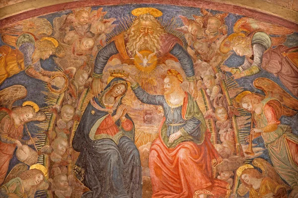 Ρώμη, Ιταλία - 27 Μαρτίου 2015: Η στέψη της Θεοτόκου τοιχογραφία στην εκκλησία του σαν Πιέτρο ιν Montorio τον Baldassarre Peruzzi από 16. εκατό. — Φωτογραφία Αρχείου