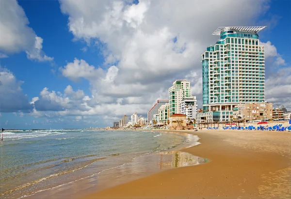 TEL AVIV, ISRAEL - MARÇO 2, 2015: A costa de Tel Aviv — Fotografia de Stock