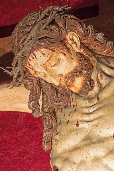 Rom, italien - 25. März 2015: das Detail der geschnitzten Kreuzigung aus dem 17. Jh. in der Kirche Chiesa del Jesu von unbekanntem Künstler. — Stockfoto