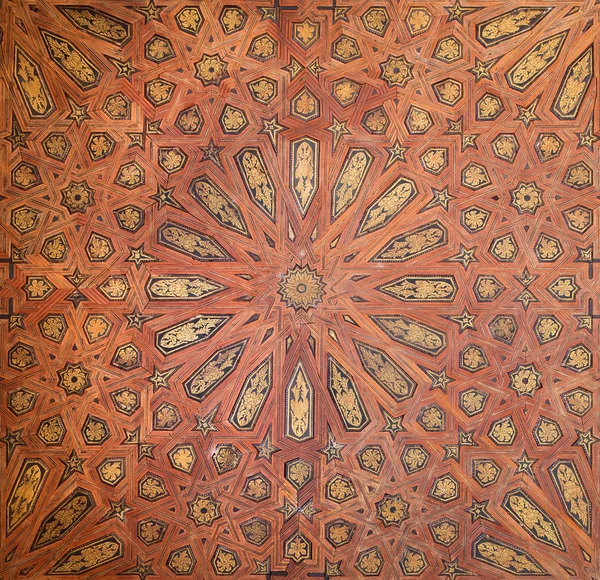 GRANADA, SPAIN - MAY 30, 2015: The detail of mudejar wood ceiling in Nasrid palace. — Stock Photo, Image