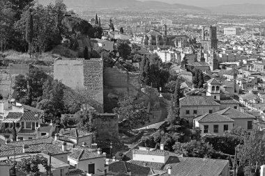 Granada - Katedrali olan şehrin görünüşü