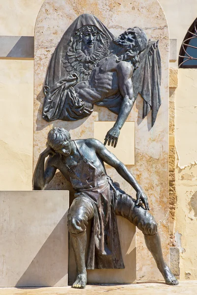 CORDOBA, SPAIN - MAY 26, 2015: The memorial of sculptor Juan de Mesa y Velasco (1583 - 1627) by Jose Manuel Belmonte (2004). — Stock Photo, Image