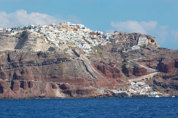 Santorini - O Oia (Ia) nas falésias de calera. — Fotografia de Stock