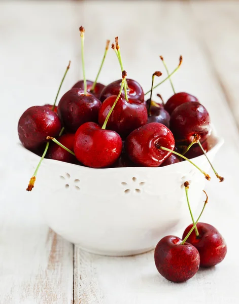 Sweet red cherries — Stock Photo, Image