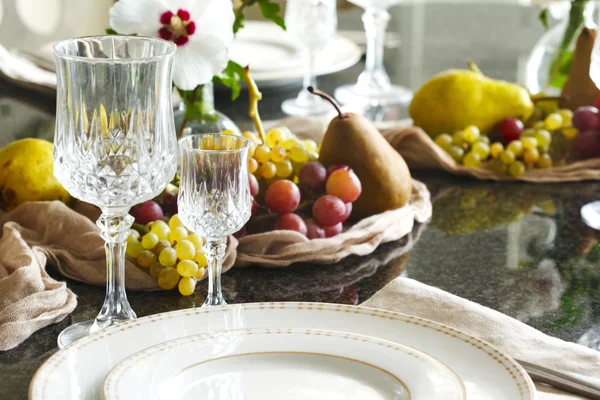 Thanksgiving table setting. Holiday table setting. — Stock Photo, Image