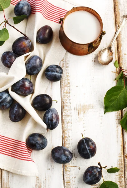 Ingredientes para doce geléia de ameixa — Fotografia de Stock