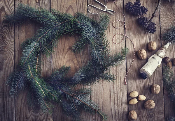 Weihnachtskranz und Weihnachtsdekoration — Stockfoto