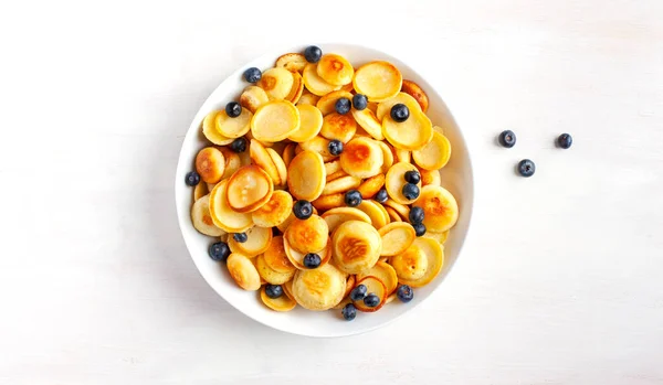 Comida Moda Cereal Panqueca Café Manhã Casa Com Pequenas Panquecas — Fotografia de Stock