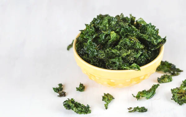 Kale Chips Gezonde Snack Kopieerruimte Stockfoto